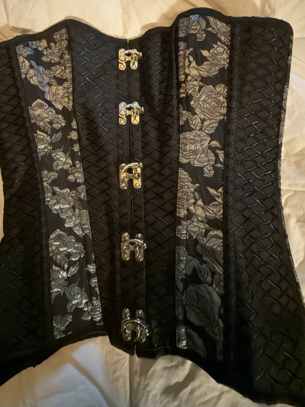 Bustier Hourglass Silhouette